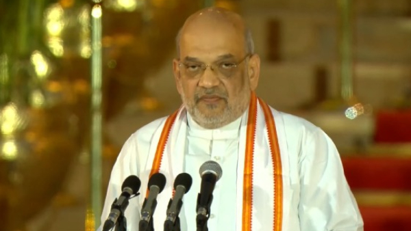 ದೇವರ ಹೆಸರಿನಲ್ಲಿ ಅಮಿತ್‌ ಶಾ ಪ್ರಮಾಣವಚನ