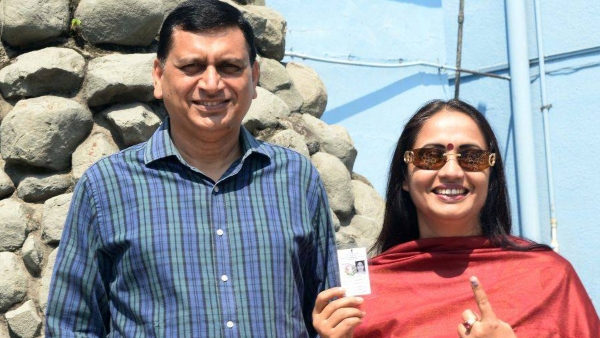 Shalini Rajneesh May Appoint As Next Chief Secretary Of Karnataka