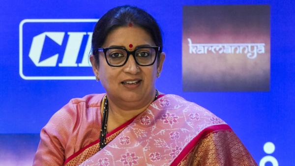 Smriti Irani Reacts to Defeat by Congress s Kishori Lal in Amethi Lok Sabha Seat Smriti Irani Reacts to Defeat by Congress s Kishori Lal in Amethi Lok Sabha Seat