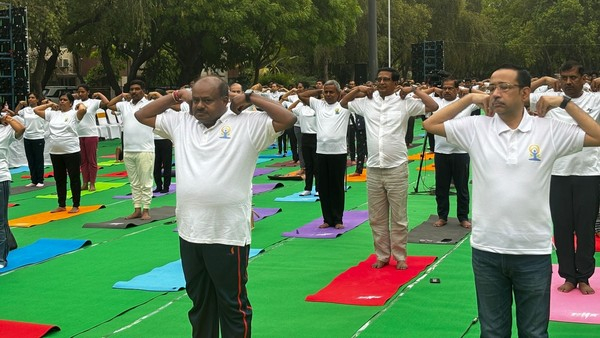 International Yoga Day 2024 This is the message given by politicians including Modi