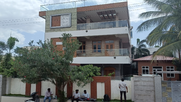 ED officials have again checked the house of MLA Basanagowda Daddal today ED officials have again checked the house of MLA Basanagowda Daddal today