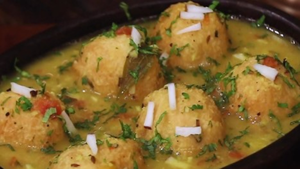 How to make very tasty Bonda soup explained with step by step