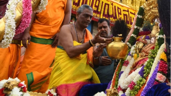 Chamundeshwari Vardhanthi Celebrated with Golden pallakki Utsava