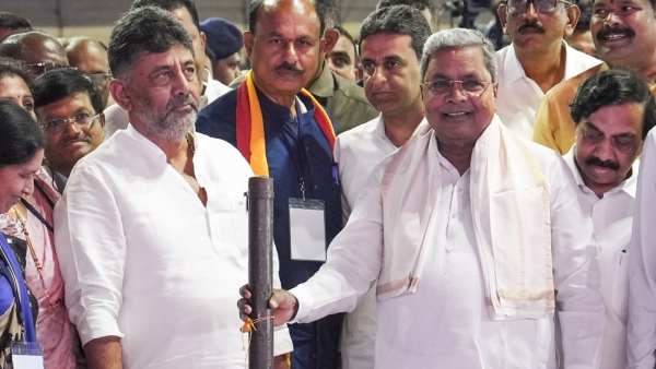 karnataka CM and DCM Crisis Master Plan Ready in Delhi