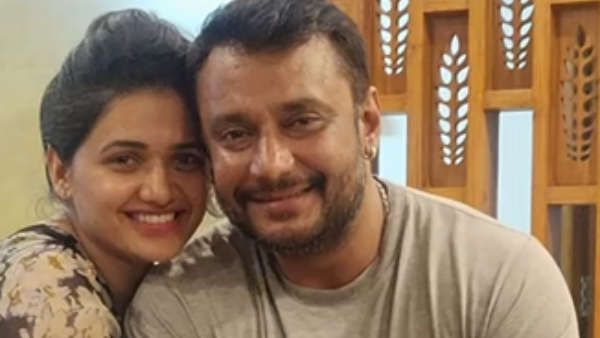 Actor Darshan Meet Pavithra Gowda At Parappana Agrahara While Health Checkup