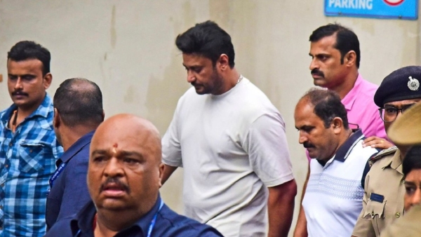 His own mother and Brother came to see actor Darshan Poster Viral