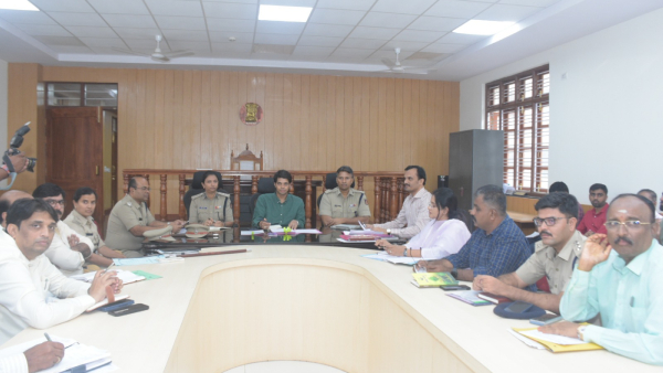 CM Siddaramaiah Chairs Meeting for Mysuru Dasara Festival Preparations