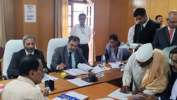 National Lok Adalat Judge Cleared 434 Litigation Has Ordered Give Rs 9 55 Crore for Relief