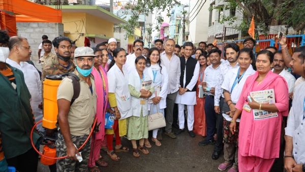 Dinesh Gundu Rao Instructed to Open dialysis Center in Health center He reacts about Dengue spike Dinesh Gundu Rao Instructed to Open dialysis Center in Health center He reacts about Dengue spike