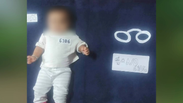 Drashan News trouble for the parents who shot the childs photo in darshan khaidi no 6106 Drashan News trouble for the parents who shot the childs photo in darshan khaidi no 6106