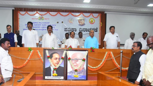 Give Preference to only truth news says D Sudhakar Give Preference to only truth news says D Sudhakar