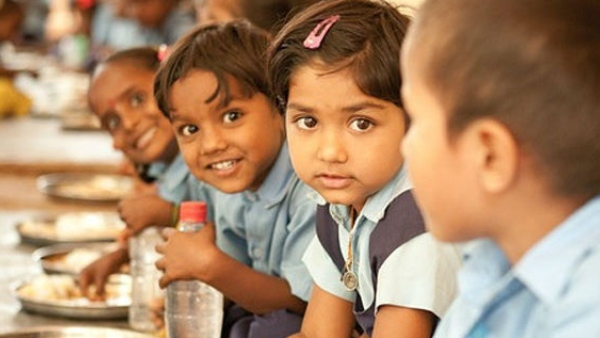 6 Day Eggs for School kids Distribution of boiled eggs to school children in Karnataka 6 days a week