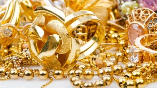 Gold price 10 400 decrease on july 25th 2024 Know City wise price details