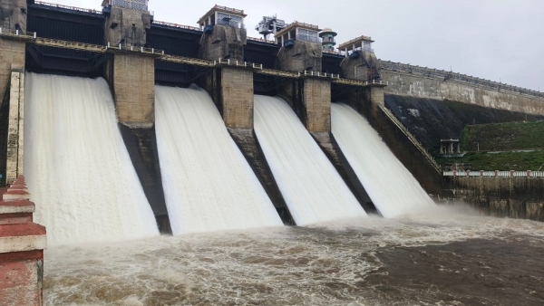 Water Discharged From Harangi As Dam Approaches Its Full Level Water Discharged From Harangi As Dam Approaches Its Full Level