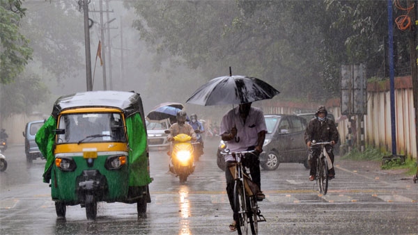 A Low-Pressure Area and Trough at Sea Level will Bring Heavy Rain to Karnataka until July 19 IMD