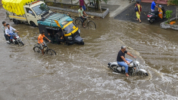 Karnataka Rains Heavy rainfall forecast in these districts in few moments on july 7th