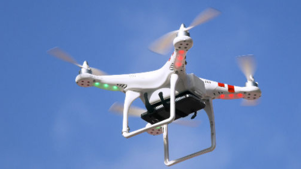 Husband found his wife s lover using a drone camera