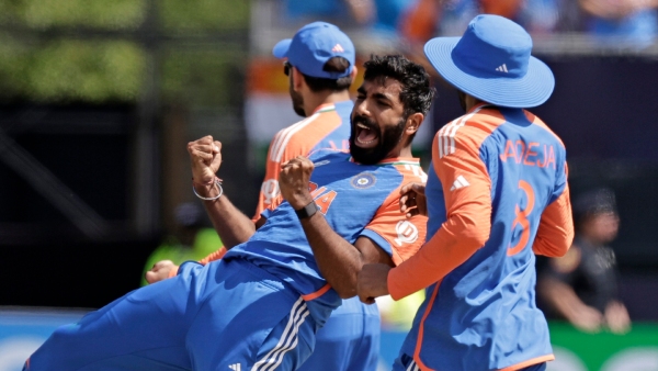 Jasprit Bumrah and Smriti Mandhana Shine as ICC Players of the Month