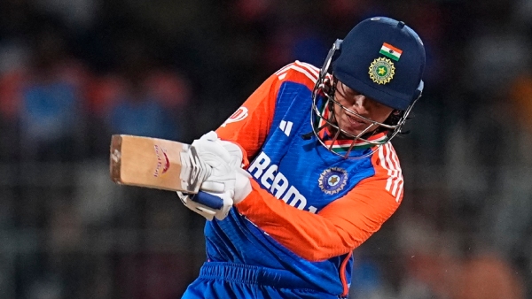 Jasprit Bumrah and Smriti Mandhana Shine as ICC Players of the Month