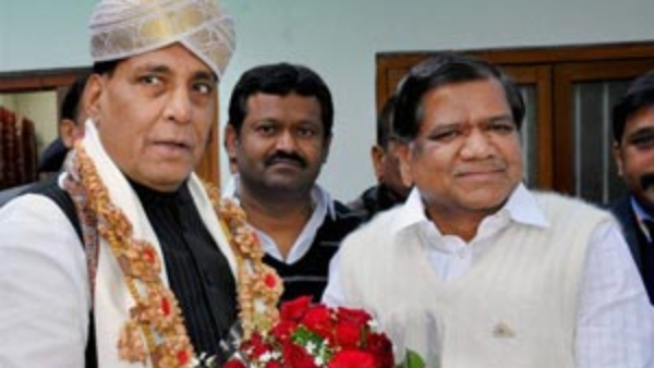 Jagdish Shettar Asks Defense Minister to Give Belgaum Dandu Board Land to City Corporation Jagdish Shettar Asks Defense Minister to Give Belgaum Dandu Board Land to City Corporation