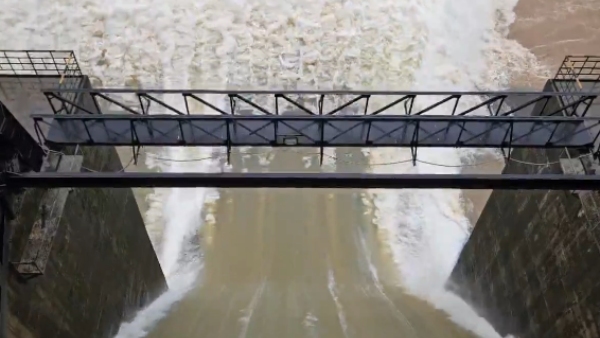 Kadra Dam Water Level Increased 19 976 Cusecs Records Huge Released Outflow