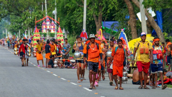 Supreme Court stays Uttarakhand UP govt orders No need to display owners names Supreme Court stays Uttarakhand UP govt orders No need to display owners names