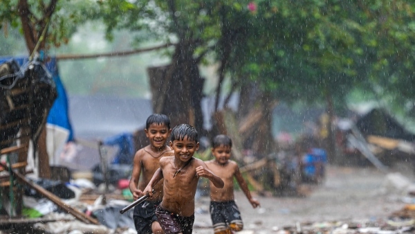 Karnataka Rains Heavy rainfall forecast in these districts in few moments on july 12