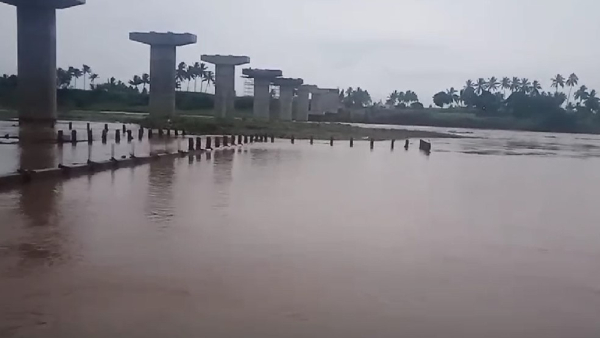 Krishna river inflow Increase Bridges are flooded in Many places of Belagavi district