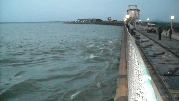 KRS 1 lakh cusecs of water released from KRS - warning to those living on the banks of the river