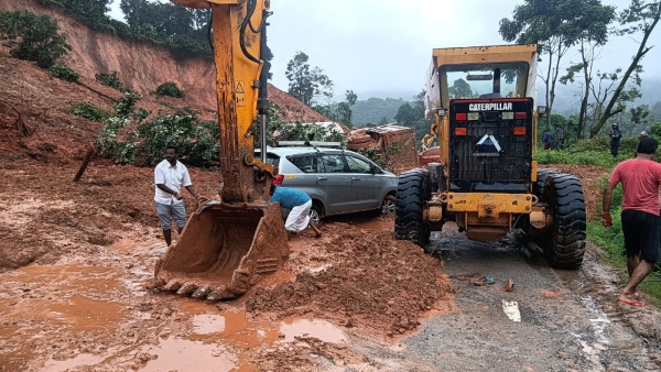Landslide On Karnataka s Shiradi Ghat Vehicles Stranded