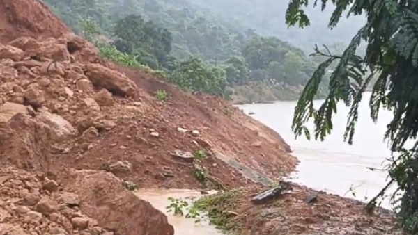 Landslide in Ankola Seven feared trapped Minister Krishna Byre Gowda Reacts