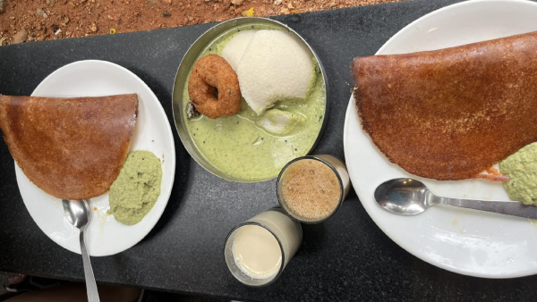 Low Price Dosa Idli- Vada Available in This Bengaluru Restaurant Know Price