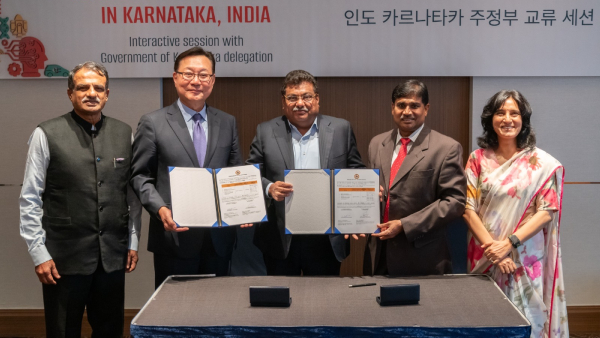 MB Patil says 1 040 Crore Deal With South Korea for Setting up Industrial Units in Karnataka MB Patil says 1 040 Crore Deal With South Korea for Setting up Industrial Units in Karnataka