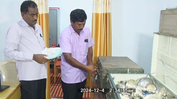 Devotee Donates 75 Lakh in Jewels to Melukote Temple