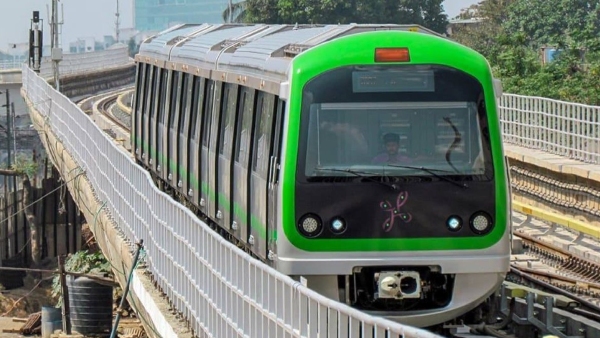 Bengaluru Metro Train service has started again on green line