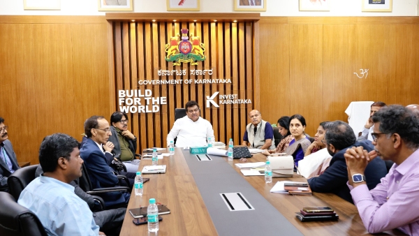 Second Airport MB Patil Held Another Round of Discussion about The Challenges Ahead