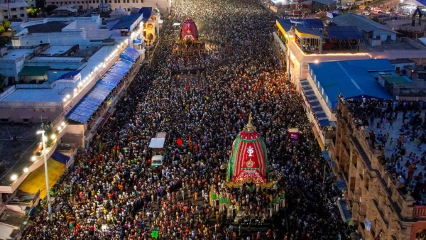 Many Injured in Stampede During Rath Yatra in Puri Odisha