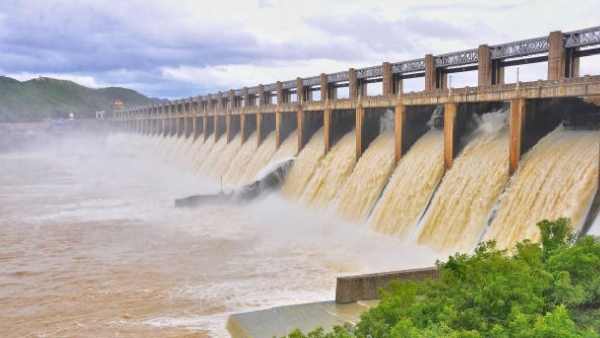 Tamil Nadu decided to open Mettur Dam after Cauvery review meet