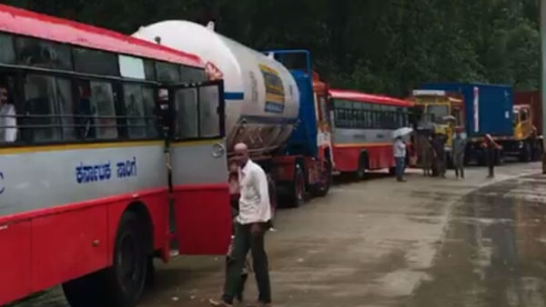 Vehicular traffic has started in Shiradighat Vehicular traffic has started in Shiradighat