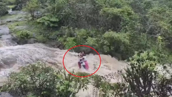 Family swept away in Maharashtra s Bhushi Dam Falls Video Family swept away in Maharashtra s Bhushi Dam Falls Video