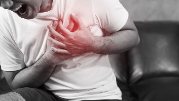 Tirumala Newly married man from Bengaluru gone to visit tirupati died of a heart attack Tirumala Newly married man from Bengaluru gone to visit tirupati died of a heart attack
