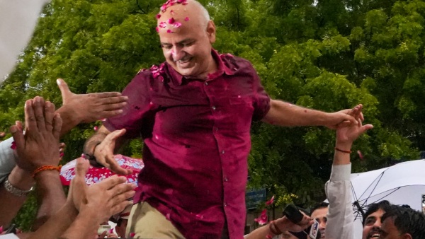 AAP Leader Manish Sisodia Released from Tihar Jail After 17 Months