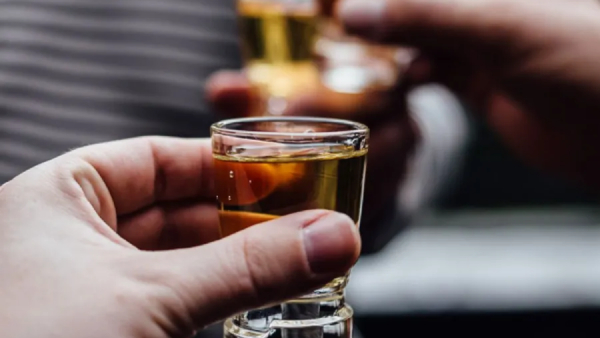 alcoholics threatening them has gone video viral In hassan and chikkamagalur