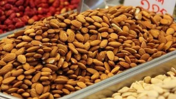 What Are The Benefits Of Eating almonds Daily