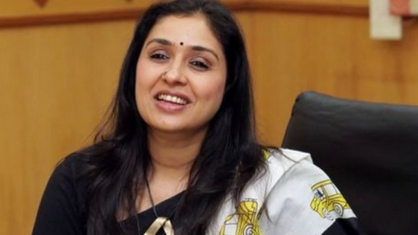 Actress Anu Prabhakar Said To Stop Questioning About The Decision Of Motherhood Of Girls