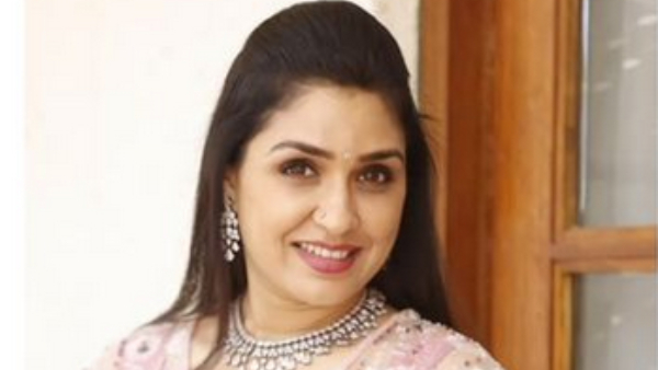 Actress Anu Prabhakar Said To Stop Questioning About The Decision Of Motherhood Of Girls