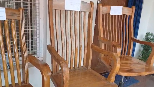 Farmers Carrying Belagavi AC Office Computer Printer For Delay In Providing Compensation