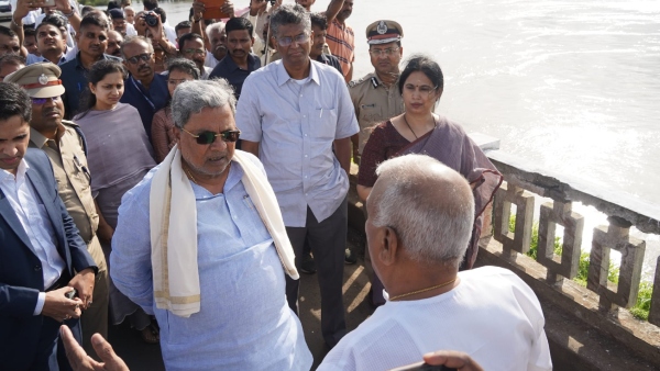 CM Siddaramaiah Inspect Flood Affected Areas In Belagavi