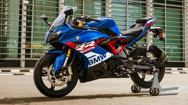 Know low price BMW bike s features details