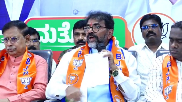 Chalavadi Narayanaswamy Said Minister Carried All The Documents Of The MUDA Scam In A Helicopter